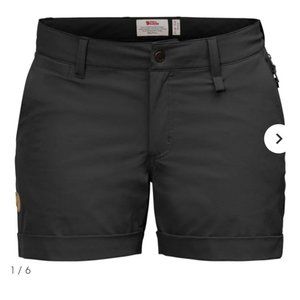 NWT- Fjallraven Abisko stretch shorts black- women's size US 37